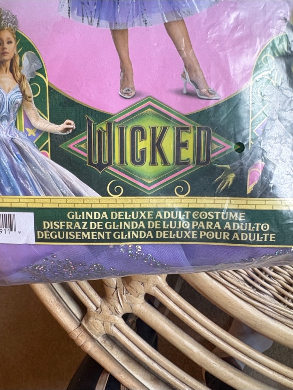 NIB Wicked Glinda "For Good" Adult Halloween Costume Sz: 8/10 - Picture 3 of 7